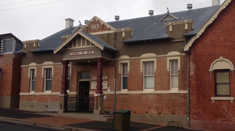 With some later additions, the Tenterfield School of Arts where Sir Henry Parkes gave his oration still stands.